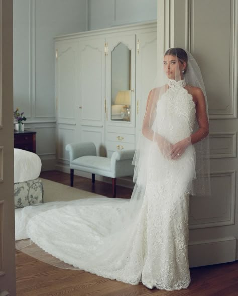 Sophie Richie Wedding Dress, Sophie Richie Wedding, Sofia Richie Wedding Dress, Sophia Richie Wedding, Sofia Richie Wedding, Summer Ceremony, Sophia Richie, Wedding Dress Outfit, Sofia Richie