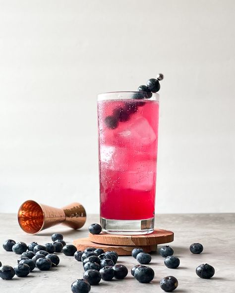 Am I blue? Am I blue? Yes I'm blue, hoping you'll drink me too. Blueberry gin and tonic for my #52weeksofcocktails challenge, week 32: highball glass. Because I couldn't figure out how to put a granita in a highball! If you're interested, instructions are on the blog. Next week's challenge is rum. Have a great weekend! #uglyducklingbakery #tastesdeliciouslookshomemade #tastesdelicious #ginlover #ginoclock #cheerstotheweekend #cocktailoftheweek #seattlefoodie Blueberry Simple Syrup, Blue Gin, Blueberry Gin, Tonic Drink, Gin O Clock, Im Blue, Gin Cocktail, Gin Lovers, Very Berry