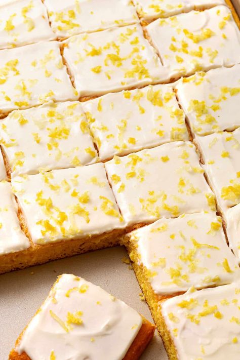 lemon sheet cake Easy Lemon Cake Mix Recipes, Lemon Box Cake Mix Recipes, Lemon Sheet Cake Recipe, Lemon Sheet Cake, Breakfast Waffle Recipes, Lemon Velvet Cake, Poke Cake Lemon, Cake Mix Cakes, Box Lemon Cake