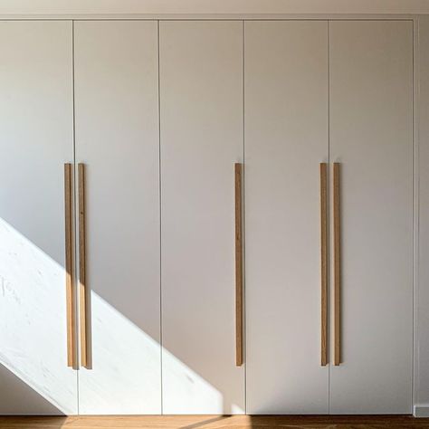 Long Wooden Handles Wardrobe, Ikea Pax Oak, Ren Studio, Sliding Cupboard, Wardrobe Hinges, Oak Wardrobe, Ray White, Oak Cupboard, Ikea Pax Wardrobe