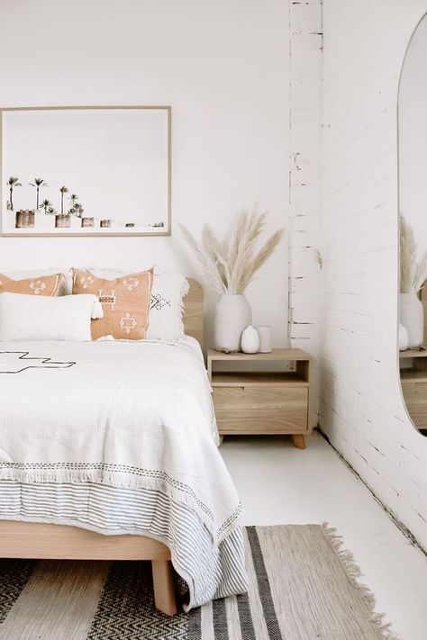 Moroccan Inspired Bedroom, Kitchen Rustic, Indian Home Interior, Design Blogs, Cactus Silk, Silk Cushions, Nordic Interior, Home Decor Paintings, Decor Minimalist