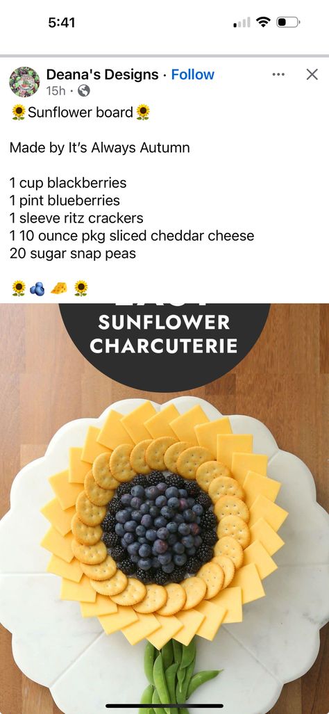 Sunflower Food Theme, Flower Snack Ideas, Sun Themed Charcuterie Board, Sunflower Desserts Treats, Sunflower Charcuterie Board, Daisy Party Food, Flower Themed Food, Yellow Charcuterie Board, Yellow Foods For Party