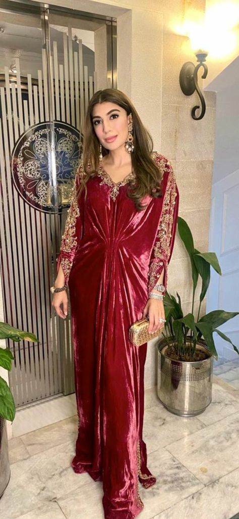 Velvet Kaftan Designs Latest, Velvet Kaftan Designs, Kaftan Embroidery Design, Velvet Kaftan Dress, Velvet Kaftan, Kaftan Style Dresses, Kaftan Design, Kaftan Pattern, Moroccan Clothing