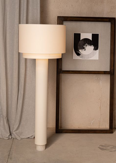 Simone & Marcel - Kolumno (White Alabaster) Marble Detail, Alabaster Stone, Contemporary Light Fixtures, White Alabaster, Soft Flooring, White Floor Lamp, Luminaire Design, Wall Fixtures, Standing Lamp