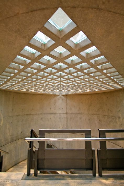 Unique Skylights, Arch Designs For Hall, V Logo Design, Skylight Design, Building Images, New Haven Connecticut, Brutalist Architecture, Unique Architecture, Coffered Ceiling