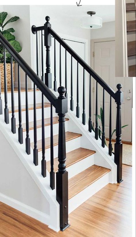 Mountain Stairs, Black Painted Stairs, Black Stair Railing, Black And White Stairs, Stair Railing Makeover, Diy Staircase Makeover, Stairs Makeover Ideas, Black Staircase, Stairs Renovation