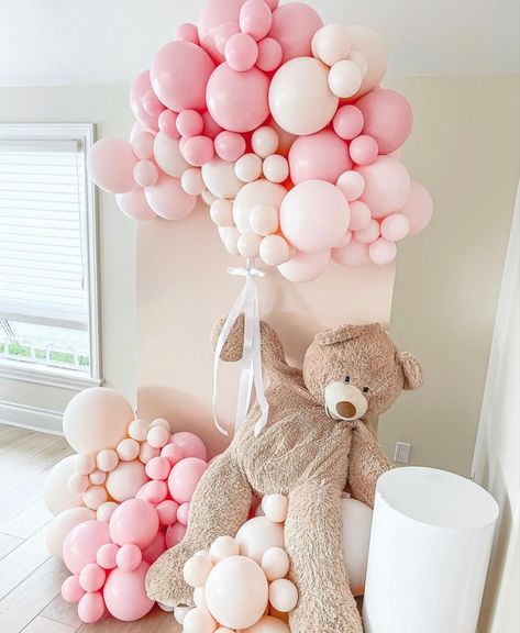 Cream Balloon Arch, Pink Balloon Arch, Retro Bridal Showers, Jungle Balloons, Retro Bridal, Balloon Chain, Balloon Kit, Up Balloons, Rainbow Balloons