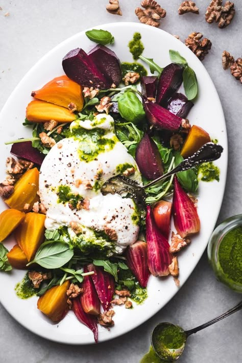 Roasted Beets and Burrata with Walnut Basil Oil Beets And Burrata, Plats Healthy, Burrata Salad, Basil Oil, Vegetarian Sides, Vegetarian Side Dishes, Walnut Oil, Roasted Beets, Healthy Appetizers