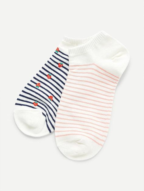 Striped Invisible Socks 2pair -SheIn(Sheinside) Uşaq Geyimləri, Cute Sweatpants Outfit, Socks Aesthetic, Cute Sweatpants, Womens Socks, Sweatpants Outfit, Invisible Socks, Women Socks, Sock Patterns