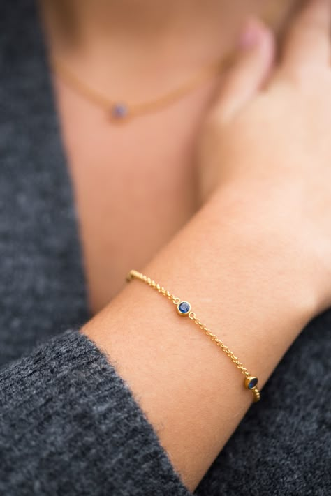 Gold And Blue Bracelet, Chandi Bracelet For Women, Elegant Earrings Classy, Classy Bracelets, Blue Sapphire Bracelet, Hand Chain Jewelry, Gold Bracelet Simple, Diamond Bracelet Design, Fancy Jewelry Necklace