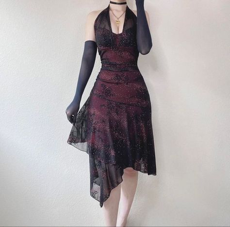 Haunted Homecoming Dress, Grunge Homecoming Dress, Goth Homecoming Dress, Emo Prom Dresses, Tangled Hoco, Vintage Hoco Dress, Hades Daughter, 90s Prom Dresses, Regular Outfits