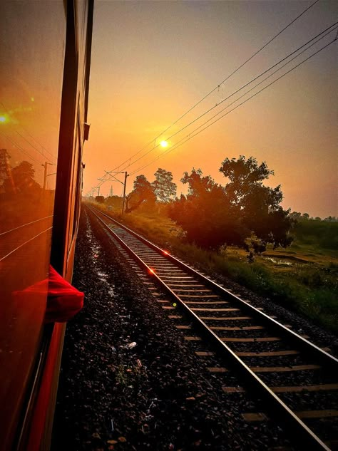 India Railways Travel Railway Travelling Train Train Travelling Indian Train Indian Train Travel Photography, Indian Railways Photography, Train Journey Photography, Train Perspective, Indian Train Photography, Watt Pad Stories, Train Snap, Onam Pookalam Design, Indian Map