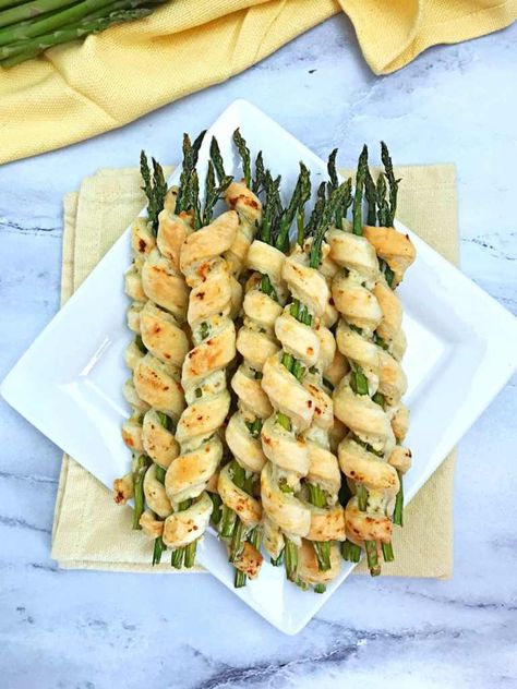 Puff Pastry Wrapped Cheesy Asparagus - Your Choice Nutrition Asparagus Appetizer, Cheesy Asparagus, Asparagus Wraps, Thanksgiving Brunch, Pesto Pasta Salad, Best Appetizer Recipes, Puff Pastry Recipes, Roasted Asparagus, Great Appetizers