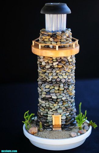 Solar Lighthouse, Clay Pot Lighthouse, Lighthouse Crafts, Solar Light Crafts, Lighthouse Decor, Clay Pot Projects, Shabby Chic Pillows, Fairy Garden Crafts, Flower Pot Crafts