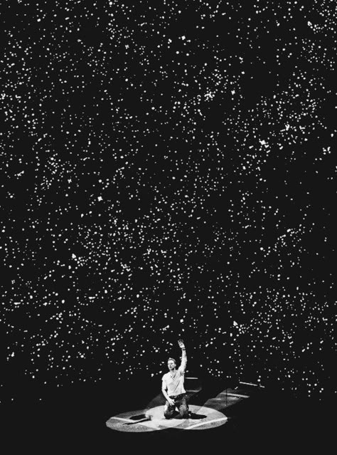 Sky Full Of Stars Coldplay, Paradis Sombre, Coldplay Wallpaper, Arte Jazz, Coldplay Chris, Chris Martin Coldplay, Coldplay Concert, A Sky Full Of Stars, Kings Of Leon