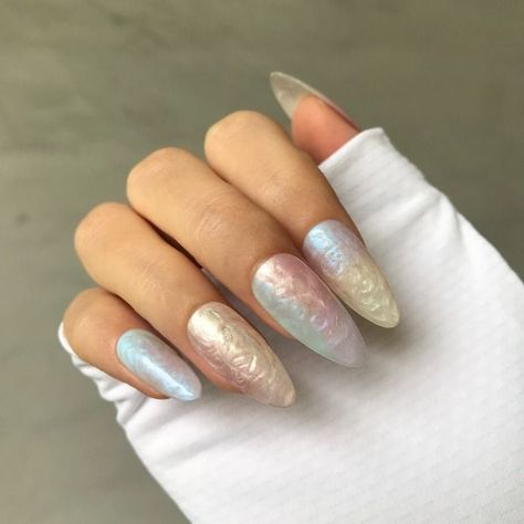 Colorful gradient thread shell mani design!!!🌈🔥💗
The perfect mani design for summer🌊🌴🏄‍♀️
Tag your friends to show them this 🤗❤
Shimmer Mermaid Nail Gel #rarjsm 💅❤️
-
#rarjsmgelpoilsh #nails #gelx #glitternails #theglitternail #pearlnail #gelxnail #miamidadenail #summernail #frenchtipnail  #nailswag #naildid #explore #explorepage Shell Thread Nails, Mermaid Nail, Colorful Gradient, Shell Color, Mermaid Nails, Pearl Nails, Tag Your Friends, Nail Gel, French Tip Nails