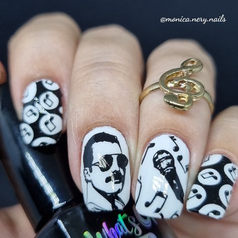 Mercury Nails, Band Nails, Queen Nails, Queen Band, Write It Down, Freddie Mercury, Nail Artist, Cool Bands, Michael Jackson