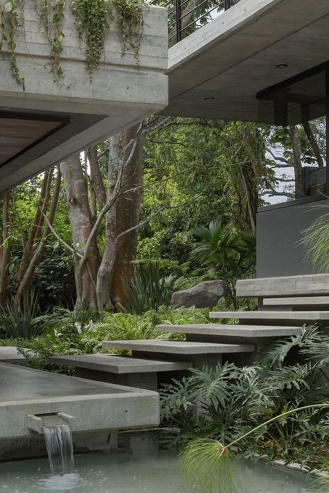 concrete house exterior cement finishing eco-friendly material Brutalism Interior, Brutalist House, Brutalist Interior, Architecture Today, Brutalism Architecture, Jungle House, Architect Magazine, Concrete Architecture, Best Modern House Design