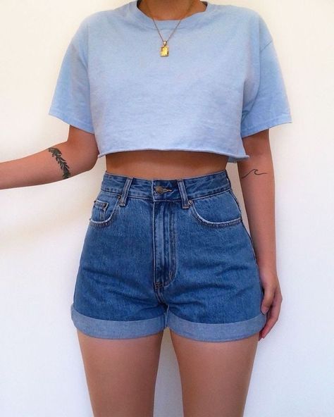 Casual Shorts Outfit, Teenager Outfits, Summer Fits, Short Shorts, Looks Vintage, Teen Fashion Outfits, Retro Outfits, Outfits Casuales, Cute Casual Outfits