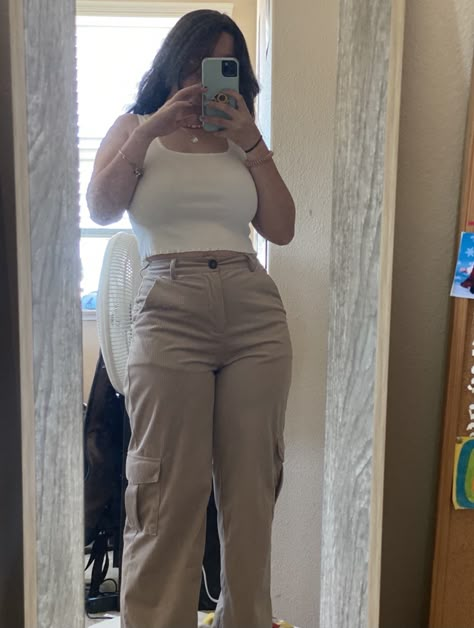 Clothing For Medium Sized Women, Large Size Womens Fashion Outfits, Medium Body Fashion, Summer Fits Medium Size, Size Ten Women, 135 Pound Woman 5’4”, Medium Sized Bodies, Outfit Inspo For Medium Size, Large Body Outfits