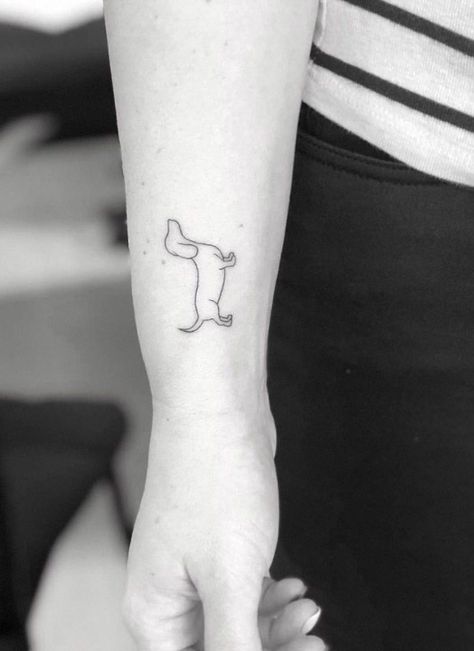 Dachshund Tattoos For Women, Tiny Dachshund Tattoo, Dachshund Silhouette Tattoo, Mini Dachshund Tattoo, Dachshund Line Tattoo, Daushaund Tattoo, Dachshund Tattoo Simple, Dachshund Ears Tattoo, Dachshund Outline Tattoo