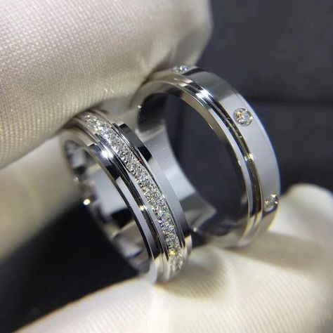 Wedding Ring Man And Woman, Engagement Pictures Black Couple, Black Couple Photos, Black Couples Photoshoot, Cincin Diy, Piaget Possession, Miami Pictures, Piaget Jewelry, Wedding Rings Sets His And Hers