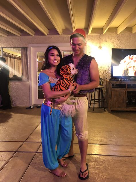 Jasmine Couple Costume, Couples Matching Costumes, Jasmine And Aladdin Costumes, Jasmine And Aladdin Costume, Jasmine And Aladdin, Aladdin Costume, Cute Couples Costumes, Couple Costume, Matching Costumes