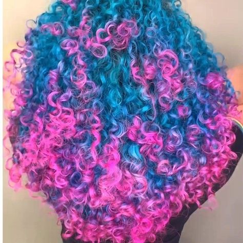 Curly Colored Hair, Blue Curly Hair, Adore Hair Dye, Dyed Curly Hair, Candy Hair, Dyed Hair Inspiration, Colored Curly Hair, Dyed Natural Hair, Beautiful Hair Color