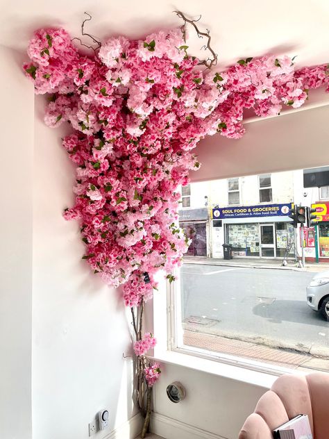 Our signature Beautiful Cherry Blossom Garlands in two pink colour tones. Measures around 150cm in length.  Perfect for both indoor and outdoor use. Designed for installation art. If you are not sure how many garlands you need to create a specific look, get in touch with us, we can help.  Great way to decorate your doorways, windows, display for home, office, wedding decor etc. Installation Instructions to be provided. Check our store for more floral decorations. Diy Cherry Blossom Tree, Cherry Blossom Arrangement, Cherry Blossom Garland, Tree Installation, Silk Flower Decor, Cherry Blossom Decor, Floral Installations, Fleurs Diy, Salon Suites