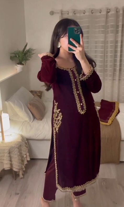 Velvet Suits Design, Velvet Suits Women, Indian Winter Outfits, Winter Suits For Women Indian, Winter Suits For Women, Velvet Suit Designs Pakistani, Suit Designs Pakistani, Velvet Suits Women Indian, Suits Women Indian