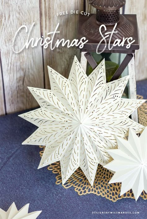 Paper Christmas Ornaments Cricut, Cricut Christmas Paper Projects, Silhouette Cameo Christmas Projects, Cricut Snowflakes Free, 3d Svg Projects Paper Crafts, Cricut Christmas Decorations Paper, Cricut Paper Ornaments, Cricut Paper Christmas Projects, Free Svg Files For Cricut Christmas