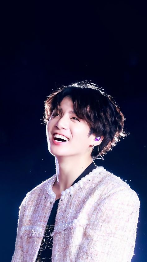 Kookie Wallpaper Cute, Jimin Funny Face, Korean Photoshoot, Famous Lifestyle, Photo Fix, Jungkook Smile, Jungkook Oppa, New Photos Hd, Bts V Pictures