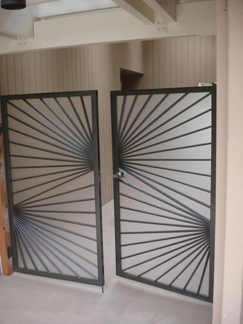 Metal Driveway Gates, Unique Design Ideas for your House Protection and Beautiful Look Grills Gate Design, Abstract Gate Design, Simple Gate Design, Porte In Ferro, Window Grill Design Modern, Home Gate Design, Grill Gate Design, Metal Doors Design, Iron Door Design