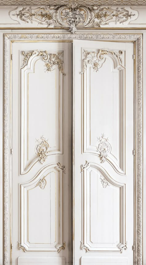 French Door Moulding, Door Moulding, Paneled Doors, Vibeke Design, Classic Doors, White Door, Door Design Modern, White Doors, French Door