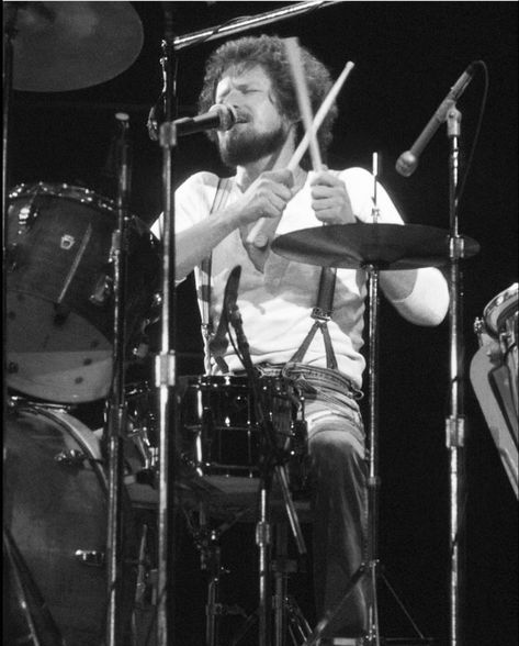 70’s Don Henley Don Henley, Eagles Band, Handsome Older Men, California Dreamin', Music Photography, Old Men, Eagles, Love Songs, Drums