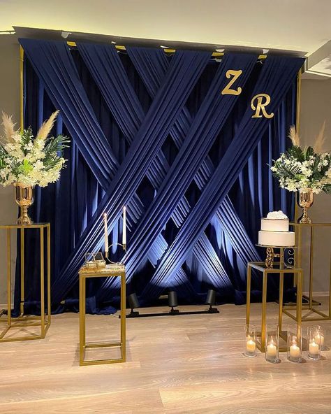 Cool Photobooth Ideas, Blue Curtain Backdrop, Navy Blue Wedding Backdrop, Curtain Ideas Bedroom, Stage Decoration Ideas, Industrial Bohemian, Scandinavian Curtains, House Front Wall Design, Chic Curtains