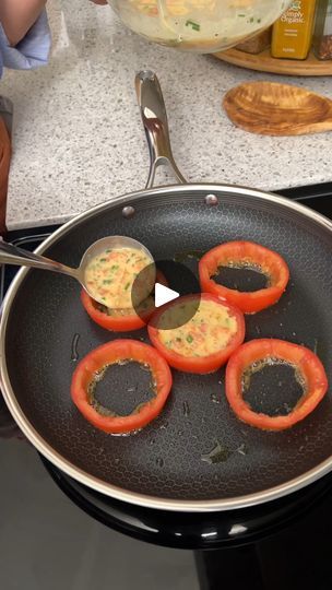 Facebook Tomato Omelette, The Shaba Kitchen, Tomato Breakfast, Bon Appetite Recipes, Free Keto Recipes, Fresh Chives, Breakfast Recipes Casserole, Tomato Recipes, Veggie Sides