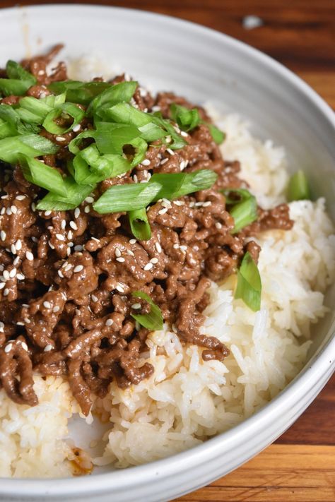 Easy and Cheap Asian BBQ Ground Beef Bowl - Sauced Up! Foods Bbq Ground Beef, Ground Beef Bowl, Asian Ground Beef, Sauced Up Foods, Ground Beef Bowls, Mexican Street Corn Elote, Chinese Bbq Sauce, Easy Mexican Street Corn, Asian Bbq Sauce