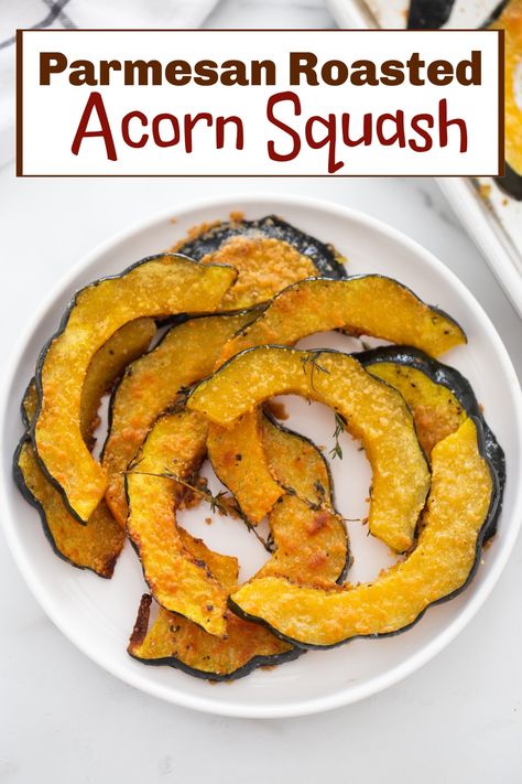 Roasted Acorn Squash – Drizzled with olive oil, sprinkled with thyme, and topped with freshly grated Parmesan before roasting to perfection. It's a simple, flavorful way to enjoy this squash. via @cmpollak1 Acorn Squash Roasted, Squash Fries, Roasted Acorn Squash, Acorn Squash Recipes, Fall Soup Recipes, Fall Recipes Healthy, Chili Recipe Easy, Baked Fries, Side Dishes Recipes