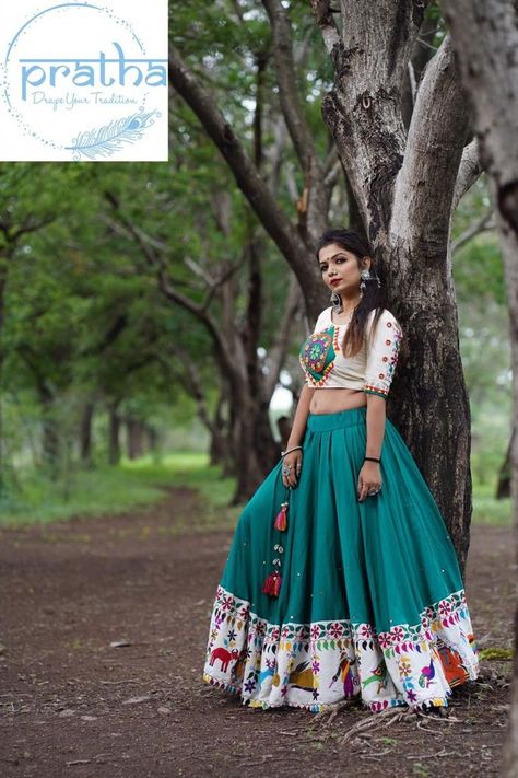 Navaratri # chaniya choli | Navratri dress, Chaniya choli designer, Dandiya dress Gamthi Chaniya Choli Designs Navratri, Gamthi Work Chaniya Choli, Gamthi Chaniya Choli, Chaniya Choli Designs Navratri, Navaratri Chaniya Choli, Garba Chaniya Choli, Choli Navratri, Dandiya Dress, Choli Blouse Design