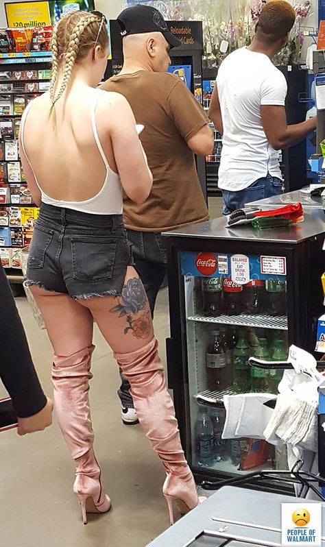 Funny Walmart People, Tattoos Funny, Pink Suede Boots, Walmart Pictures, Walmart Funny, Funny People Pictures, Bad Fashion, Riding Shirts, Walmart Fashion