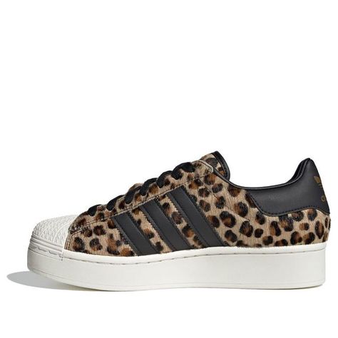 Coach Shoes Women, Womens Adidas, Metallic Sneakers, Stockholm Fashion, Adidas Superstar Sneaker, Dream Shoes, Coach Shoes, Fashion Books, Sneakers Shoes