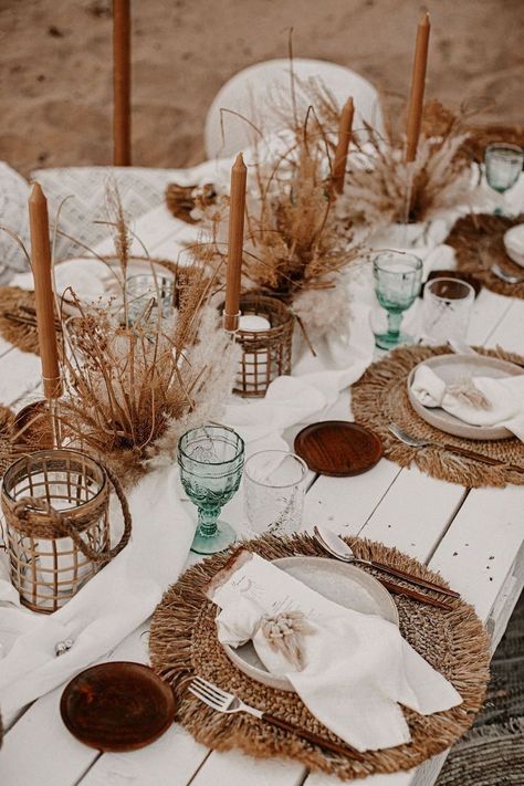 Western Bridal Shower Table Decor, Boho Dining Table Decor, Beach Table Settings, Boho Event, Brunch Mimosa, Coastal Birthday, Boho Tablescape, Backyard Decorations, Boho Chic Party