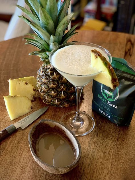 This perfect Kava Colada is all the buzz | The Seattle Times Kava Cocktail Recipes, Kava Mocktail Recipe, Kava Bar Decor, Kava Recipe, Kava Drink Recipes, Kava Cocktails, Kava Lounge, Kava Tea, Kava Bar