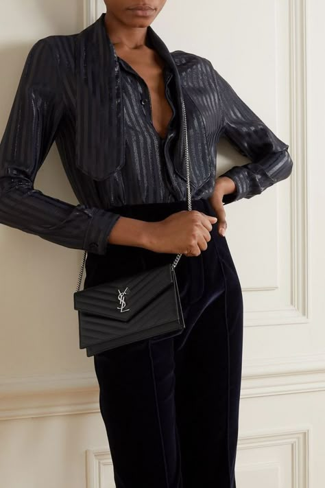 Ysl Chain Wallet Outfit, Ysl Envelope Bag Outfit, Ysl Wallet On Chain Outfit, Wallet On Chain Outfit, Ysl Woc, Ysl Envelope Bag, Saint Laurent Aesthetic, Ysl Wallet On Chain, Chain Outfit