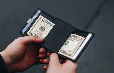 Unique Wallets, Men's Wallets, Best Wallet, Buyers Guide, Card Storage, Fold Wallet, To Miss, Wallet Men, Wallets