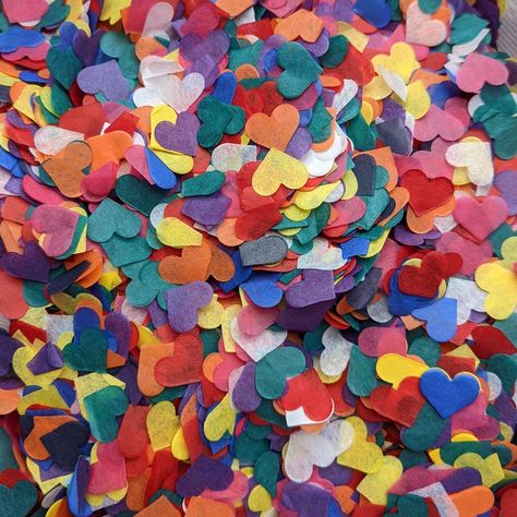 Colourful Confetti Wedding, Environmentally Friendly Wedding Confetti, Tissue Paper Hearts, Kids Party Table, Sustainable Confetti Wedding, Biogradable Confetti, Biodegradable Wedding, Kids Party Tables, Throwing Confetti