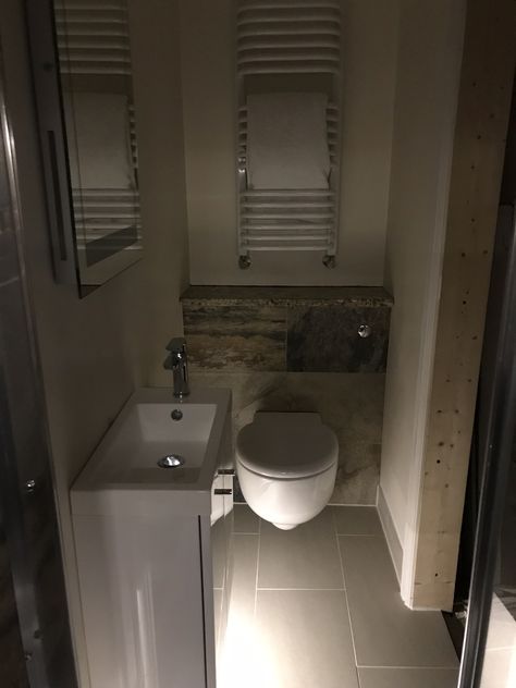 New ensuite, low level sensor lighting Ensuite And Walk In Robe Layout, Suite Ideas, Shower Basin, Sensor Lights, Downstairs Toilet, Door Fittings, Small Toilet, Level Sensor, Small Bathrooms