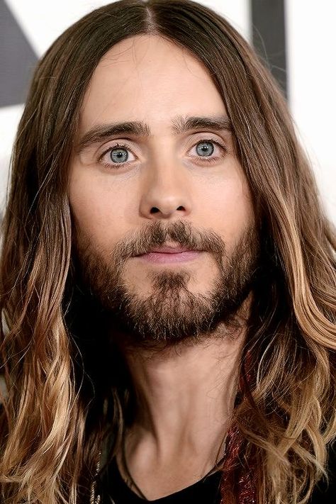 Long Hair Painting, Jared Leto Long Hair, Thirty Seconds To Mars, Men's Facial Hair, Joker Face, Mens Facial Hair Styles, Gorgeous Man, Shannon Leto, Thirty Seconds