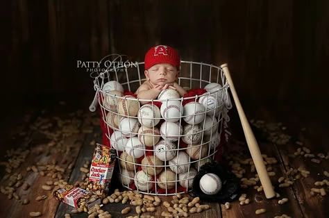 I want to have another baby just so I can have this picture done. Okay, not really, but it's so cute! Baseball. Adorable! Baseball Nursery, Baby Baseball, Baby Boy Pictures, Baseball Baby, Baby Boy Nursery, Yankees Baseball, Boy Pictures, Newborn Photoshoot, Newborn Pictures